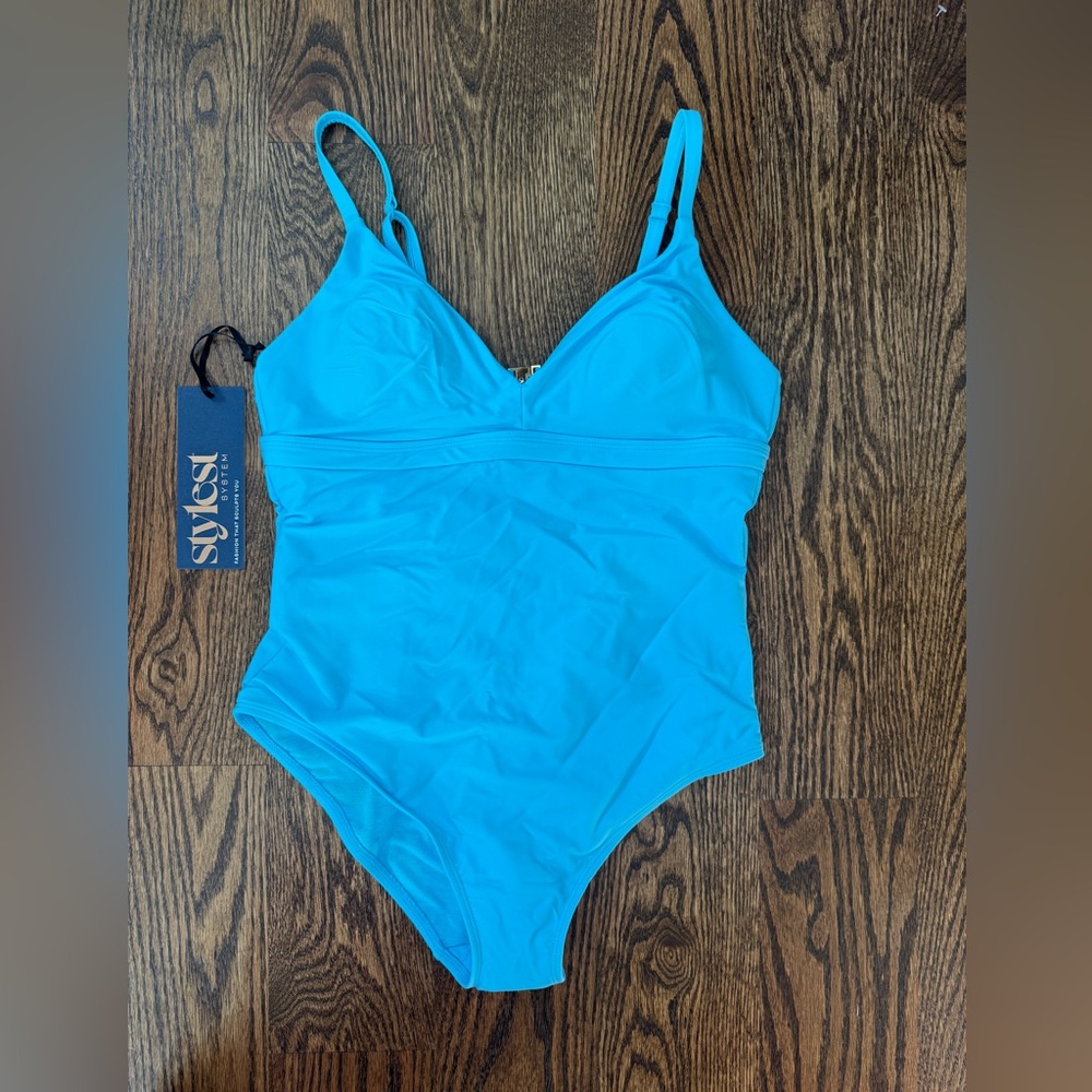 NWT Stylest Dreamsculpt Push-Up Plunge Blue Swimsuit